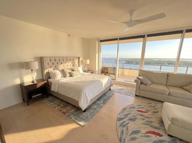 100 Lakeshore Drive T51, North Palm Beach, FL 33408