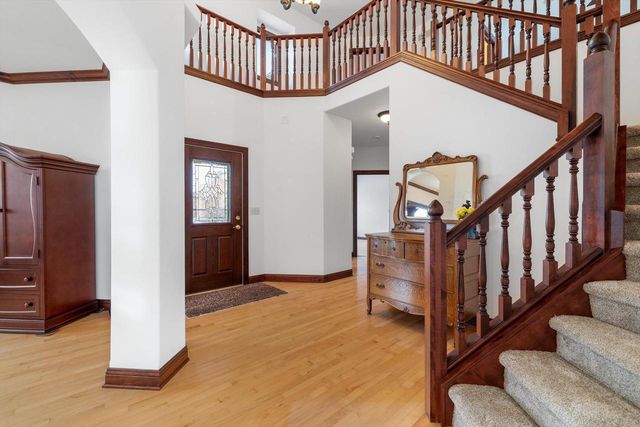 145 Victoria CIRCLE, Union Grove, WI 53182