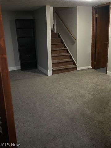 1663 Lyndhurst, Lyndhurst, OH 44124