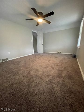 1663 Lyndhurst, Lyndhurst, OH 44124