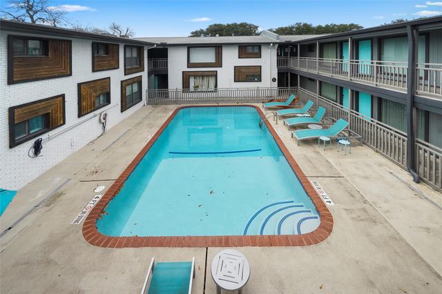 311 Hawthorne Street 16, Houston, TX 77006