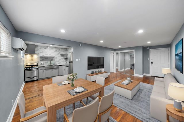 311 Hawthorne Street 16, Houston, TX 77006