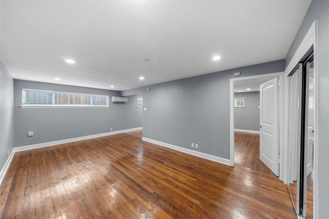 311 Hawthorne Street 16, Houston, TX 77006