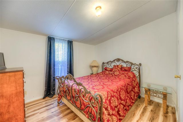 194 Mule Deer Trail, Onalaska, TX 77360