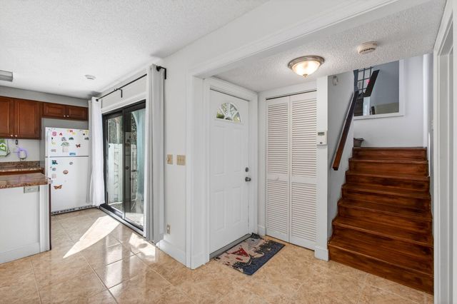 22380 Pineapple Walk Drive, Boca Raton, FL 33433