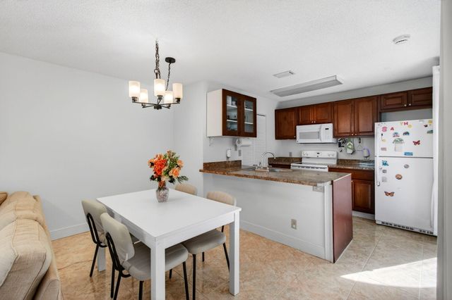 22380 Pineapple Walk Drive, Boca Raton, FL 33433