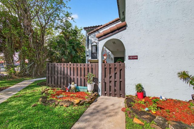 22380 Pineapple Walk Drive, Boca Raton, FL 33433