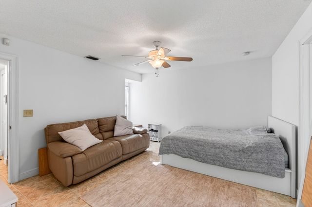 22380 Pineapple Walk Drive, Boca Raton, FL 33433