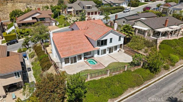 3438 E Meadowridge, Orange, CA 92867