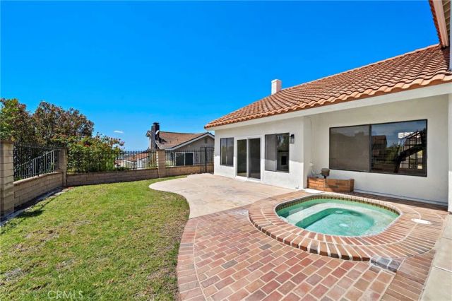 3438 E Meadowridge, Orange, CA 92867