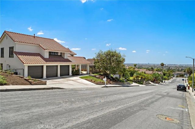 3438 E Meadowridge, Orange, CA 92867