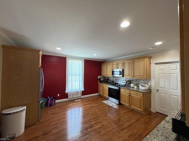 404 Clay ST, Franklin, VA 23851