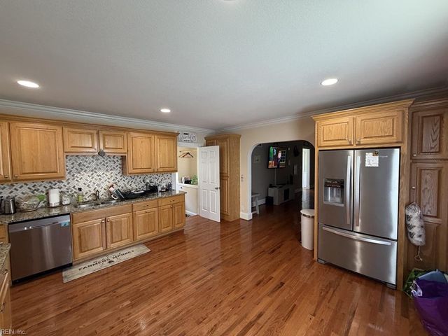 404 Clay ST, Franklin, VA 23851
