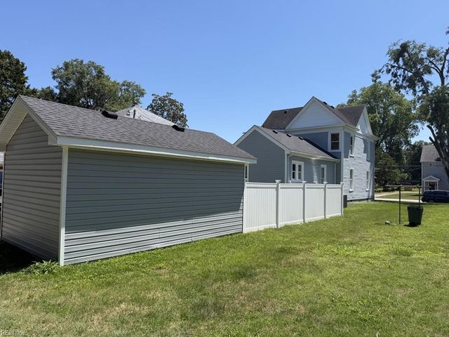 404 Clay ST, Franklin, VA 23851