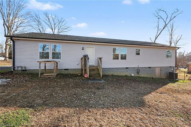 206 McKnight Street, Asheboro, NC 27203