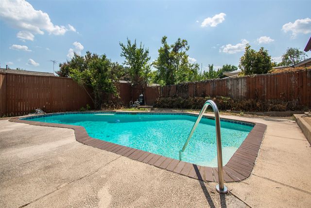 1808 Rainbow Drive, Richardson, TX 75081