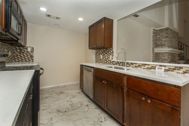 1808 Rainbow Drive, Richardson, TX 75081