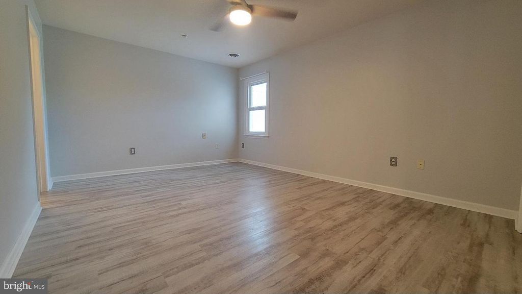 Image 10 of property listing at 1227 GRAND LEGACY DR, Hagerstown, MD 21740