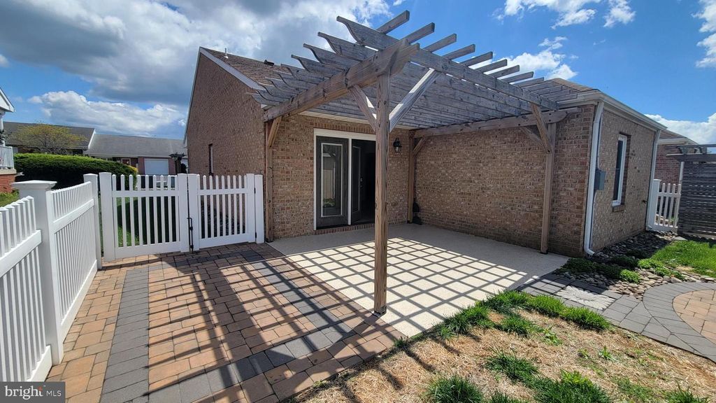 Image 15 of property listing at 1227 GRAND LEGACY DR, Hagerstown, MD 21740