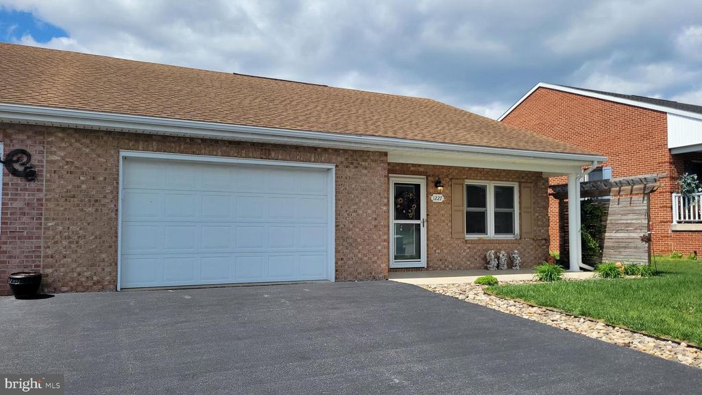 Image 18 of property listing at 1227 GRAND LEGACY DR, Hagerstown, MD 21740