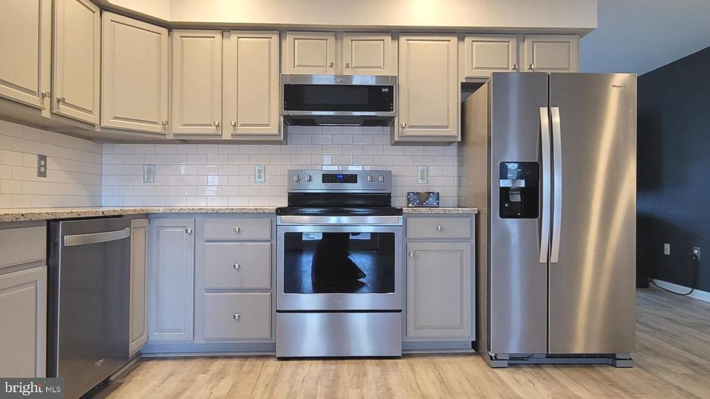 Image 4 of property listing at 1227 GRAND LEGACY DR, Hagerstown, MD 21740