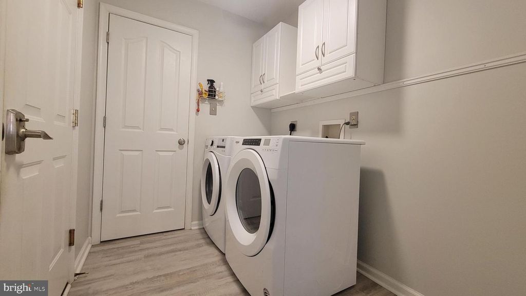 Image 7 of property listing at 1227 GRAND LEGACY DR, Hagerstown, MD 21740