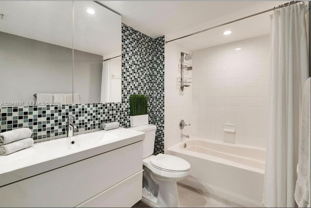90 Alton Road 1207, Miami Beach, FL 33139