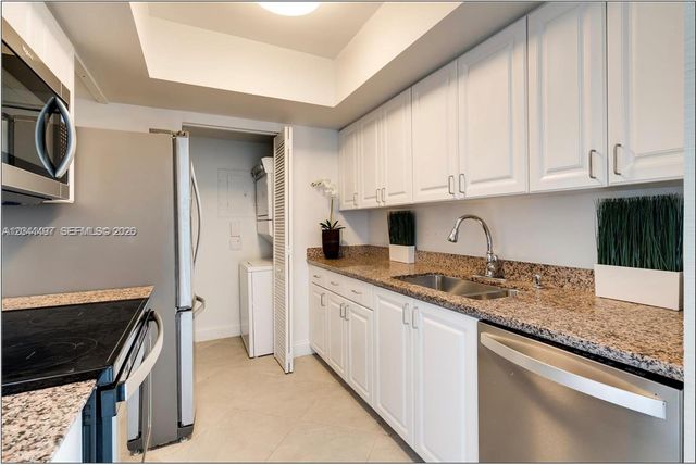 90 Alton Road 1207, Miami Beach, FL 33139