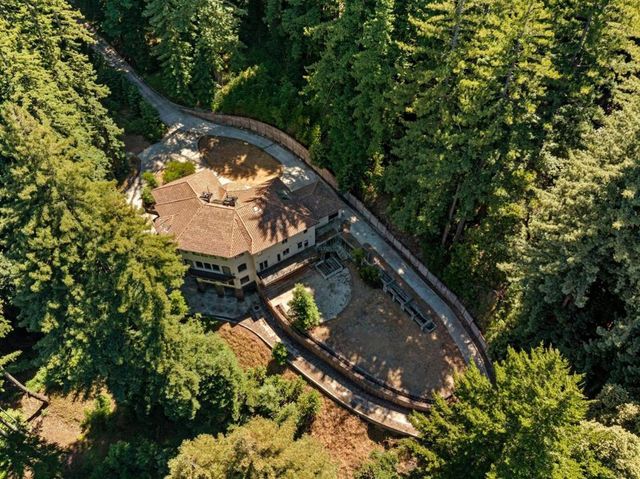 1 Reids Roost Road, Woodside, CA 94062