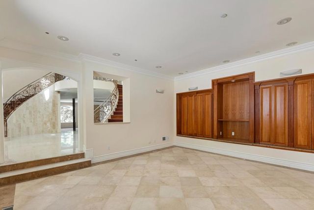 1 Reids Roost Road, Woodside, CA 94062