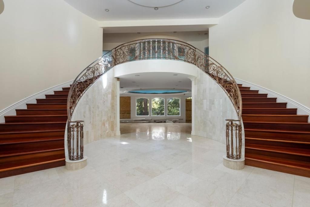 1 Reids Roost Road, Woodside, CA 94062