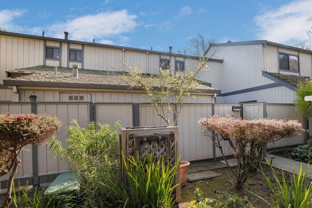 1444 Ashwood Drive, Martinez, CA 94553