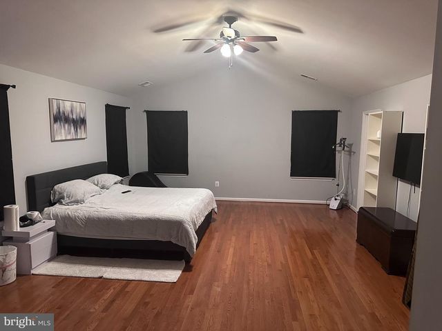 6949 HERITAGE XING, Glen Burnie, MD 21060