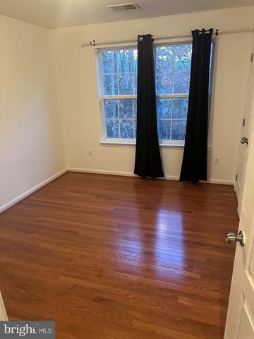 6949 HERITAGE XING, Glen Burnie, MD 21060