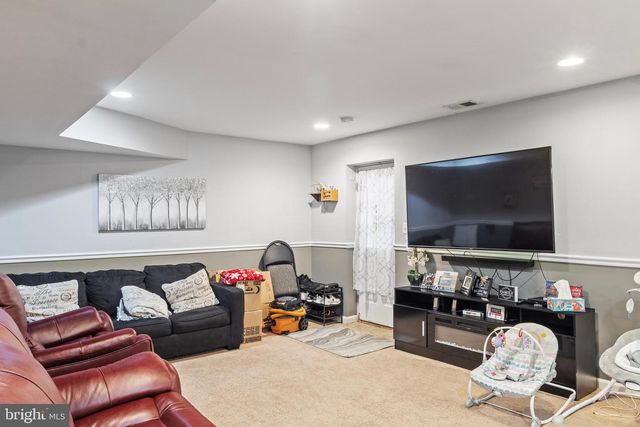 6949 HERITAGE XING, Glen Burnie, MD 21060