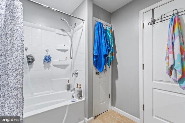 6949 HERITAGE XING, Glen Burnie, MD 21060