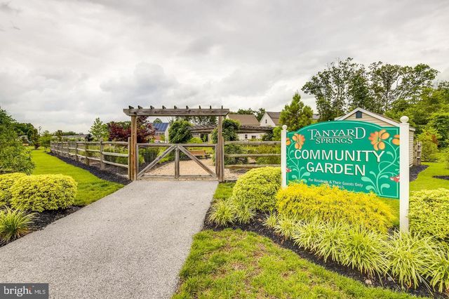 6949 HERITAGE XING, Glen Burnie, MD 21060