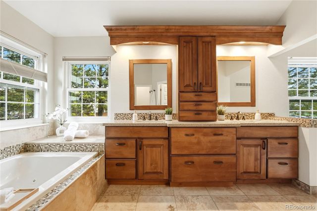 204 Corby Place, Castle Pines, CO 80108