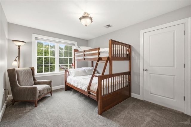 2A Thayer Farm Rd, Attleboro, MA 02703