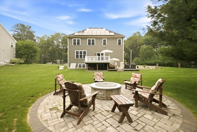 2A Thayer Farm Rd, Attleboro, MA 02703