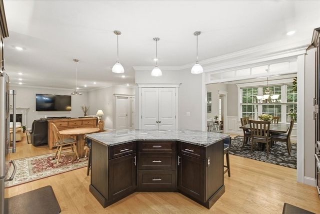 2A Thayer Farm Rd, Attleboro, MA 02703