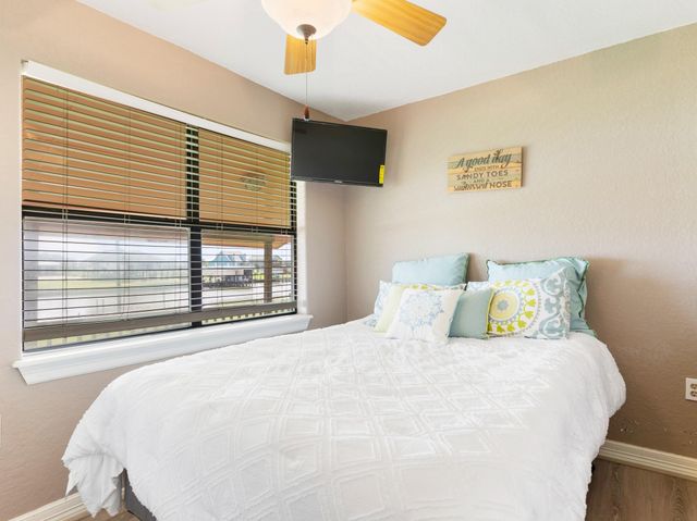 2342 County Road 297, Sargent, TX 77414