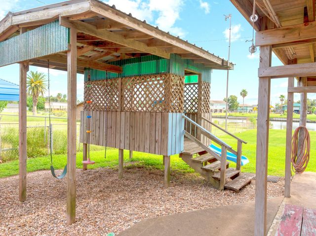 2342 County Road 297, Sargent, TX 77414