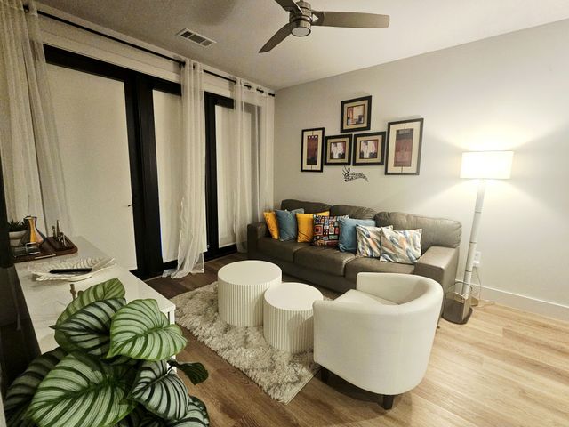 303 31st Ave N Apt 307, Nashville, TN 37203