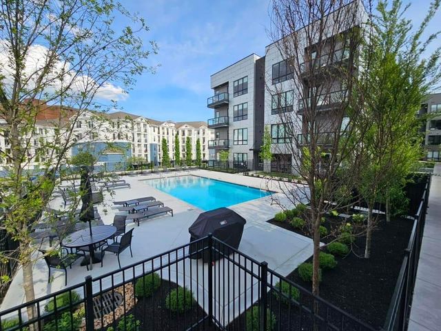 303 31st Ave N Apt 307, Nashville, TN 37203