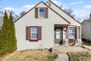 64 Pleasant Avenue, Battle Creek City, MI 49015