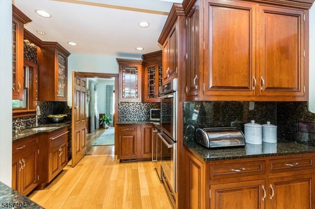 174 Highland Ave, Montclair Twp., NJ 07042