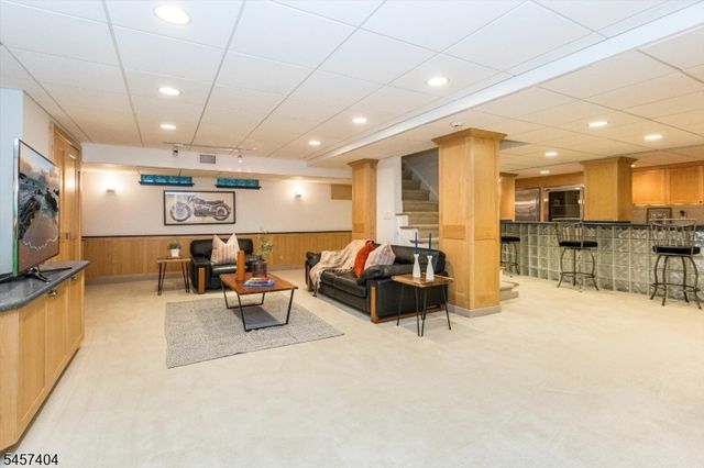 174 Highland Ave, Montclair Twp., NJ 07042