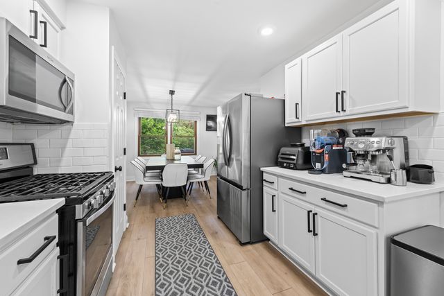 16411 Oxford Drive, Tinley Park, IL 60477