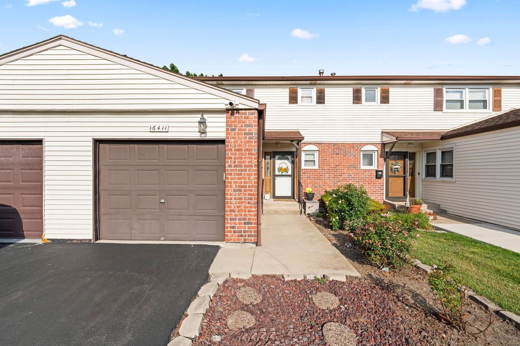 16411 Oxford Drive, Tinley Park, IL 60477